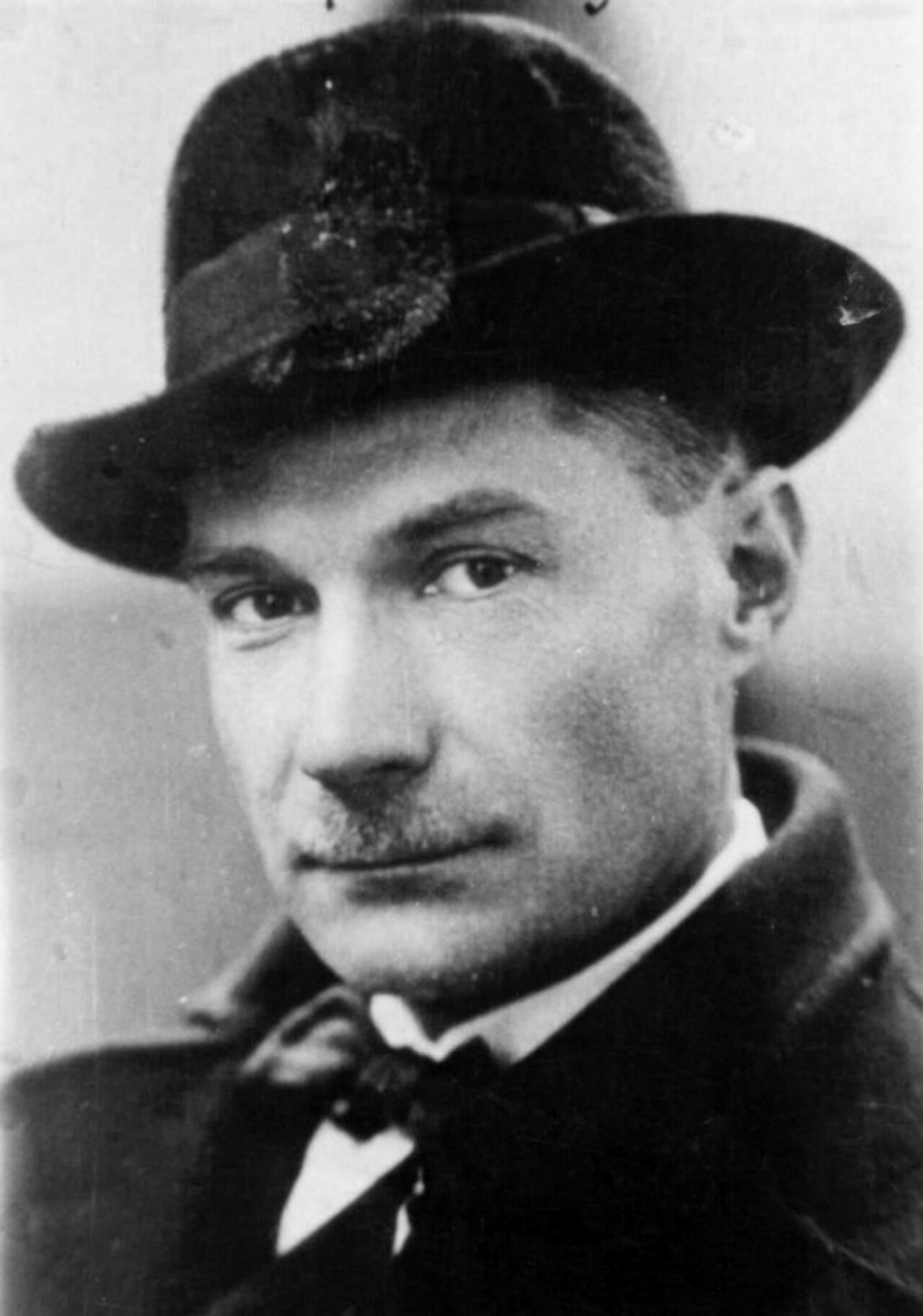 Evgenij Ivanovič Zamjatin - OpeRus - La letteratura russa attraverso le opere Evgenij Ivanovič Zamjatin - OpeRus - La letteratura russa attraverso le opere